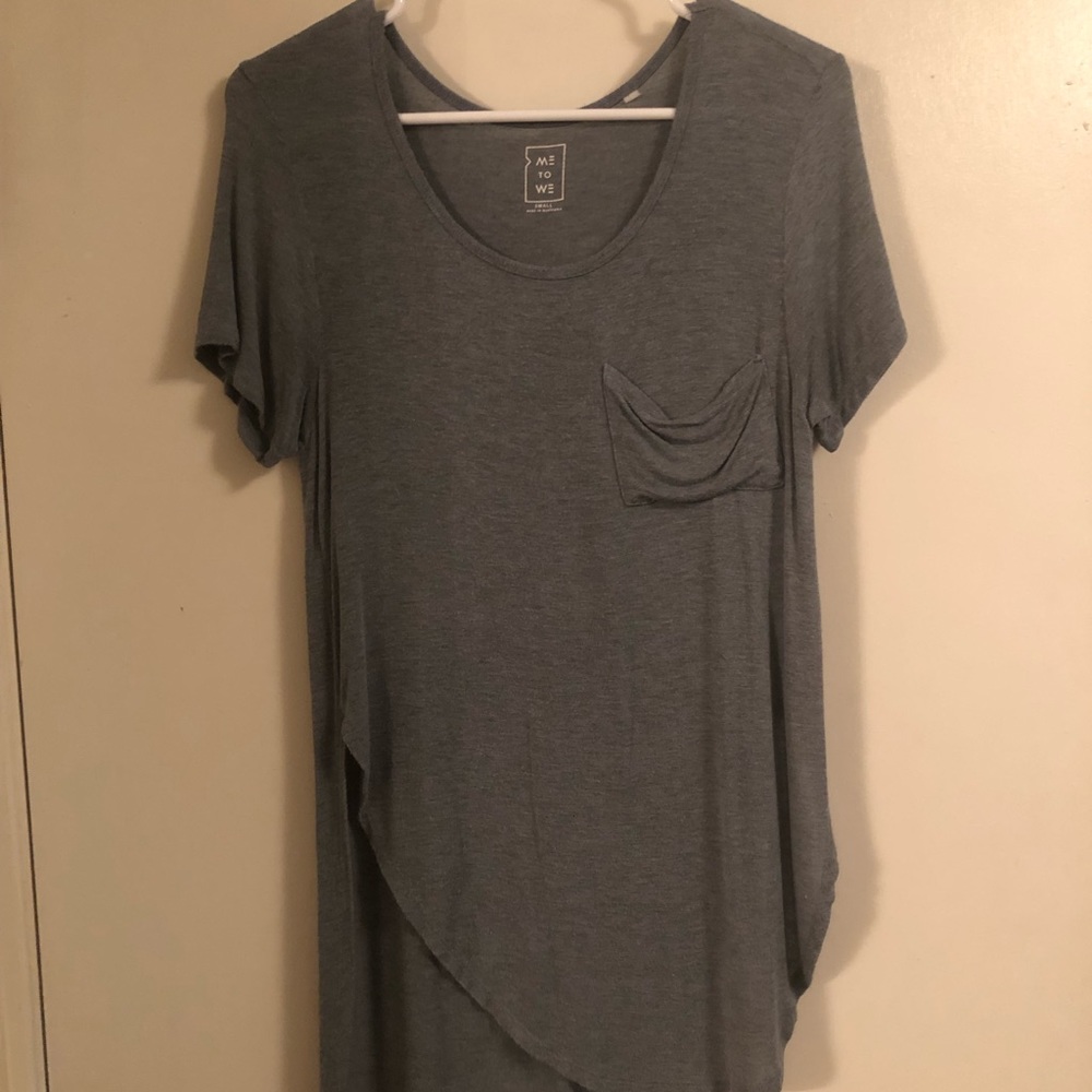 Grey short sleeve pocket tee